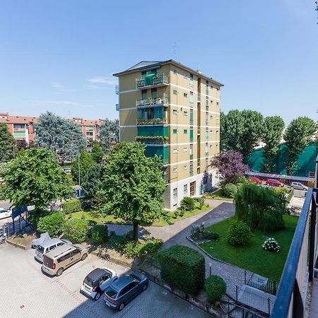 Linate Airport Apartment Милан Экстерьер фото