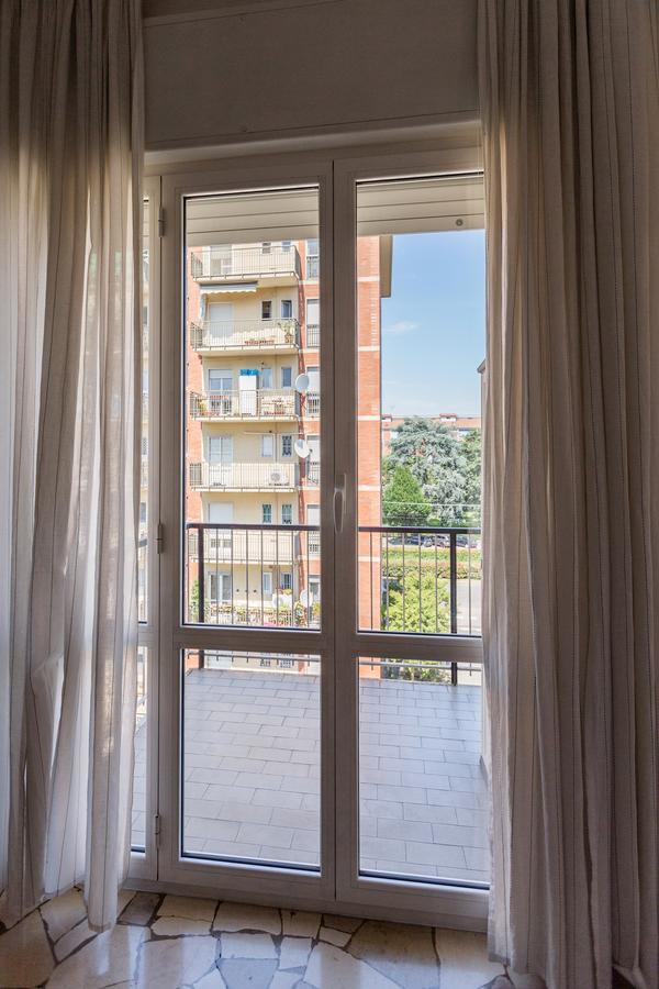 Linate Airport Apartment Милан Экстерьер фото