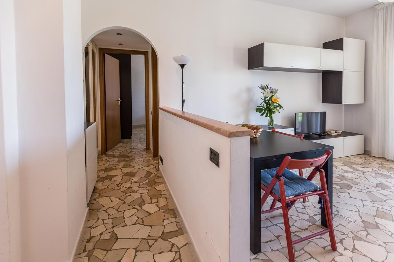 Linate Airport Apartment Милан Экстерьер фото