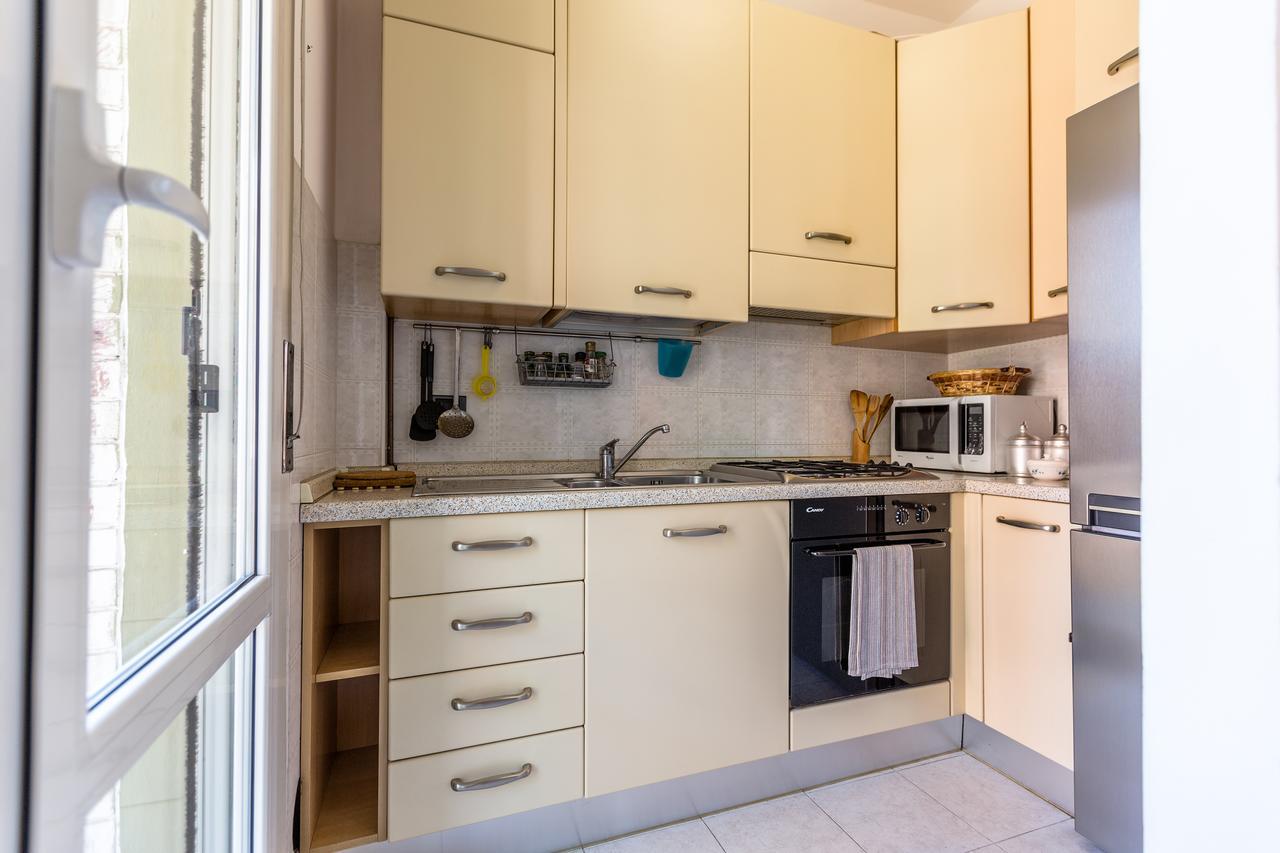 Linate Airport Apartment Милан Экстерьер фото